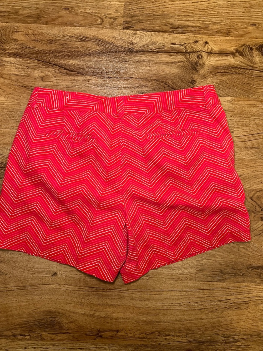 LOFT Red Chevron Print Shorts Womens Size 14 Ann Taylor Summer Casual - Picture 4 of 10